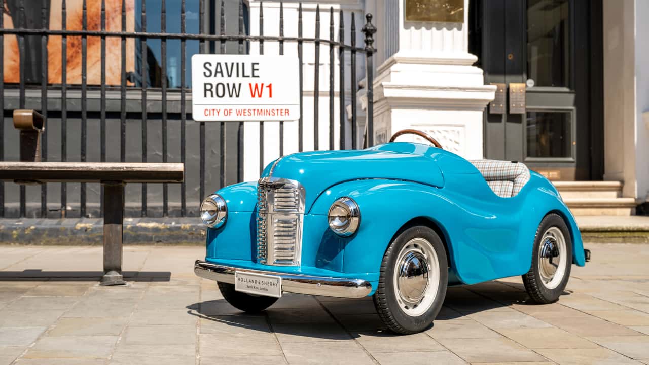 Austin J40 Continuation