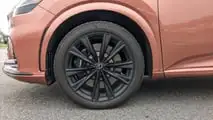Lexus RX500h 21-inch alloy wheels