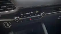 Mazda 3 e-SKYACTIV X 186 (2024) im Test