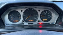Mercedes 300E del 1990 all'asta