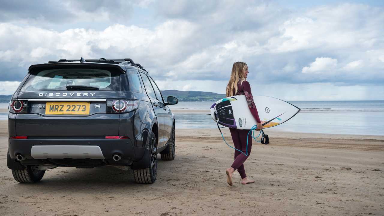 Jaguar y Land Rover, tabla de surf con materiales reciclados