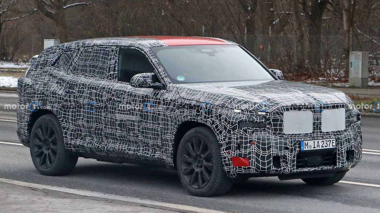 Yeni BMW XM Casus Fotoğrafları.