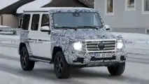 Mercedes-Benz G-Klasse Facelift-Spionagefoto (vorne drei Viertel)