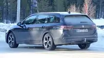 Nuova Volkswagen Passat Variant, le prime foto spia