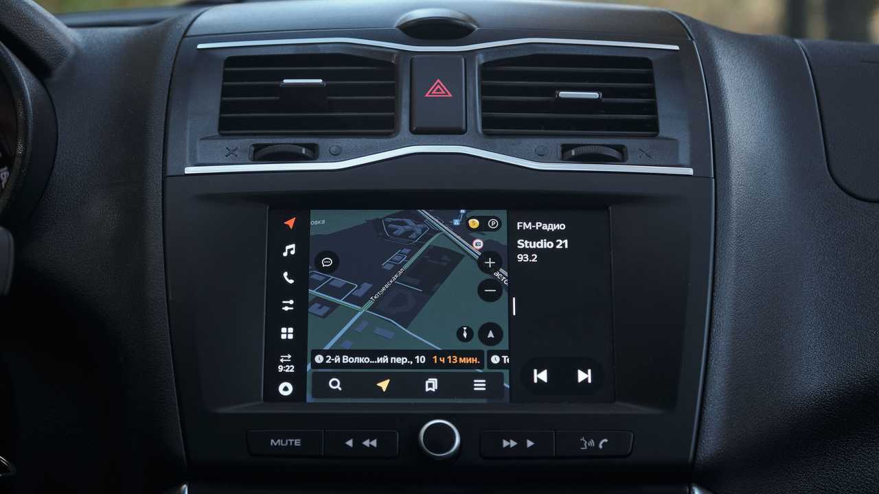Детали интерьера LADA Granta IVI Luxe