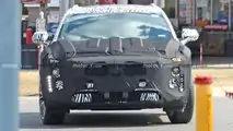 Cadillac XT3 als Erlkönig erwischt