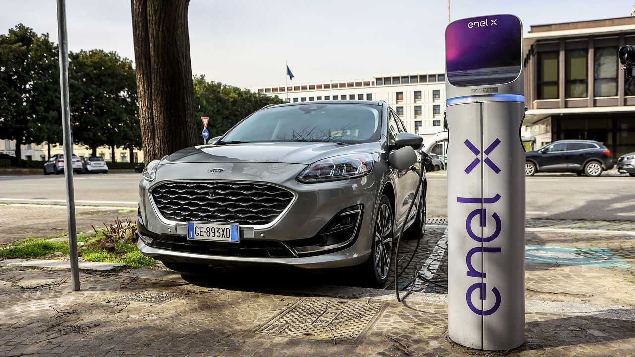 Ford Kuga Full Hybrid e Plug-in Hybrid