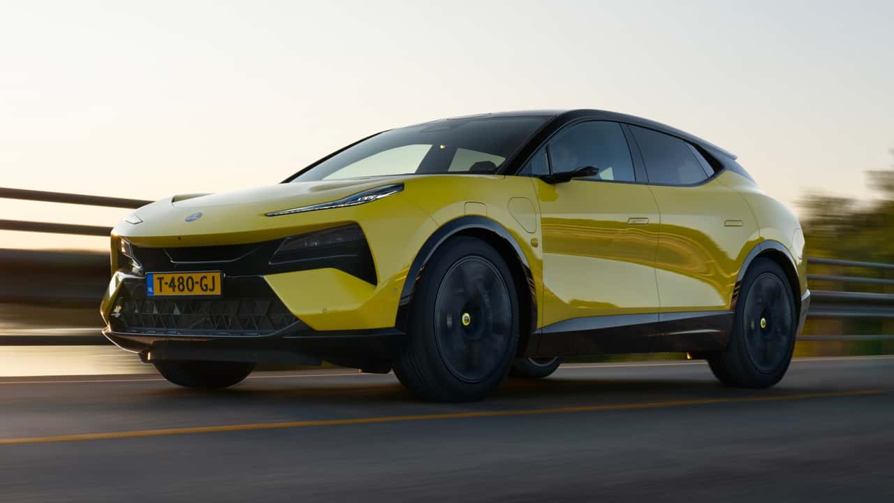 Chefão da Lotus Brasil antecipa chegada de SUV elétrico de 930 cv