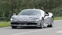Premières photos d'espionnage du lifting de la Ferrari SF90