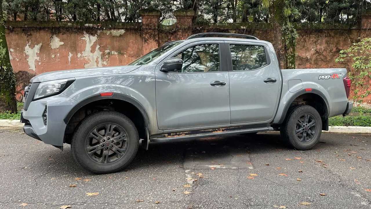 Nissan Frontier PRO-4X 2023