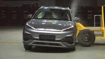 BYD Atto 3: Seitenaufprall einer beweglichen Barriere