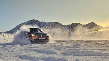 Foto - BMW X1 sulla neve