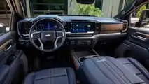 Interno della Chevrolet Silverado HD 2024