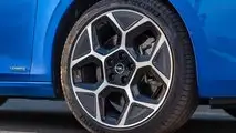 Opel Astra Sports Tourer PHEV (2022) nel test