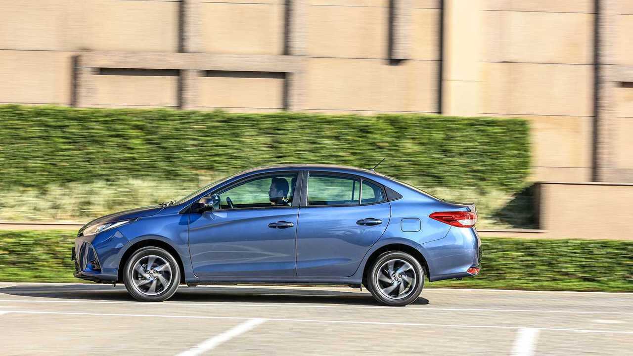 Comparativo: Honda City Touring vs. Nissan Versa Exclusive vs. Toyota Yaris Sedan XLS