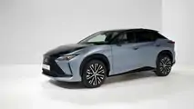 Lexus RZ 450e (2022)