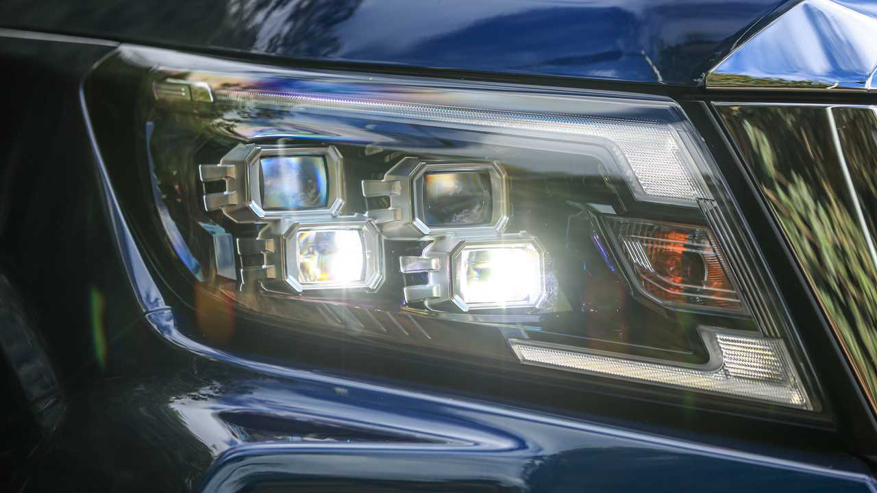 Nissan Frontier Platinum 2023 (Teste)