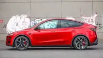 Desempenho do Tesla Model Y (2025) em teste