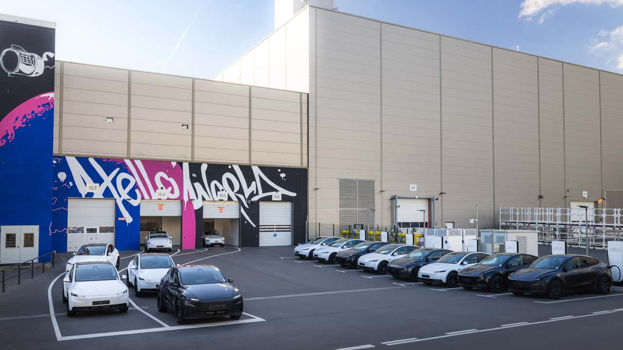 La Tesla Model Y Standard avvia la produzione in Europa