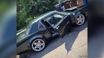 Ford Mustang-Karosserie auf Porsche 911-Chassis