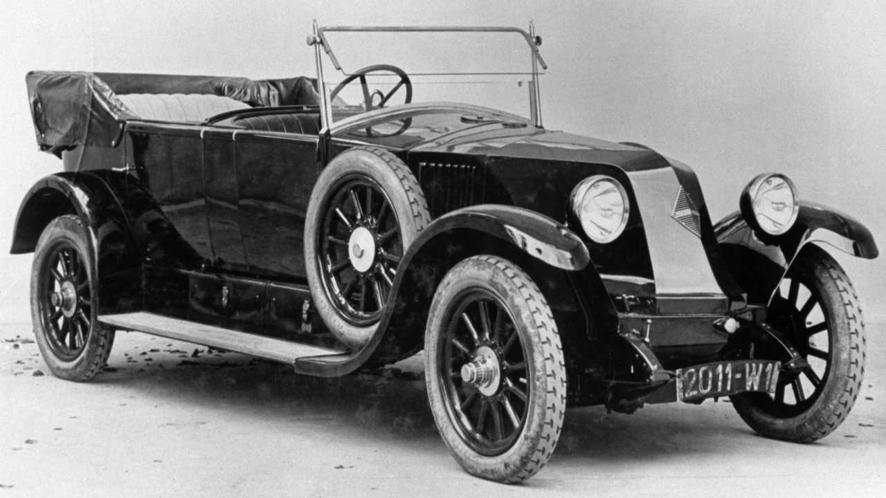95 ans de Renault-Rhombus