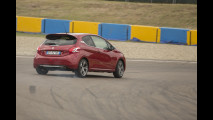 OmniAuto.it School Guida Sportiva con Peugeot 208 GTi - Teaser