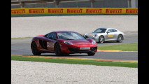 Pirelli P Zero Corsa System, a Valencia con McLaren MP4-12C, Lamborghini Aventador e Porsche 911