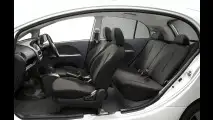 Prime foto della Mitsubishi i MiEV di serie