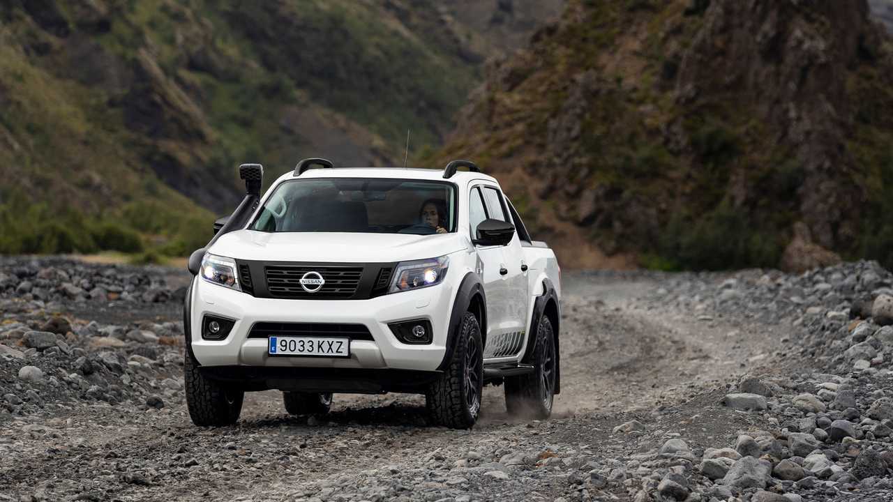 Nissan Navara OFF ROADER AT32