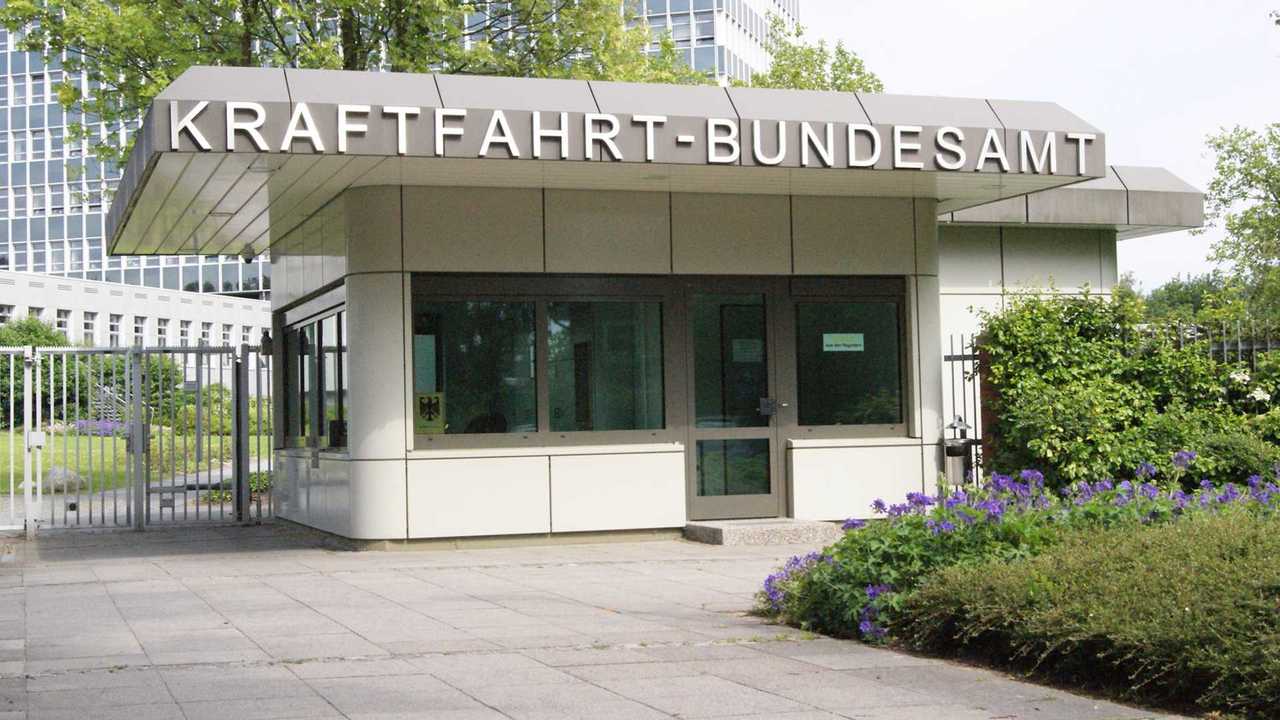 KBA (Eingang zum Gelände/Infopavillon)