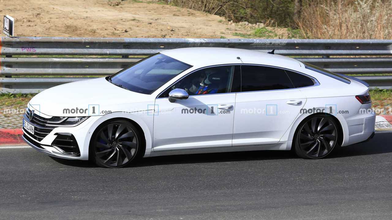 Volkswagen Arteon R 2020, fotos espía