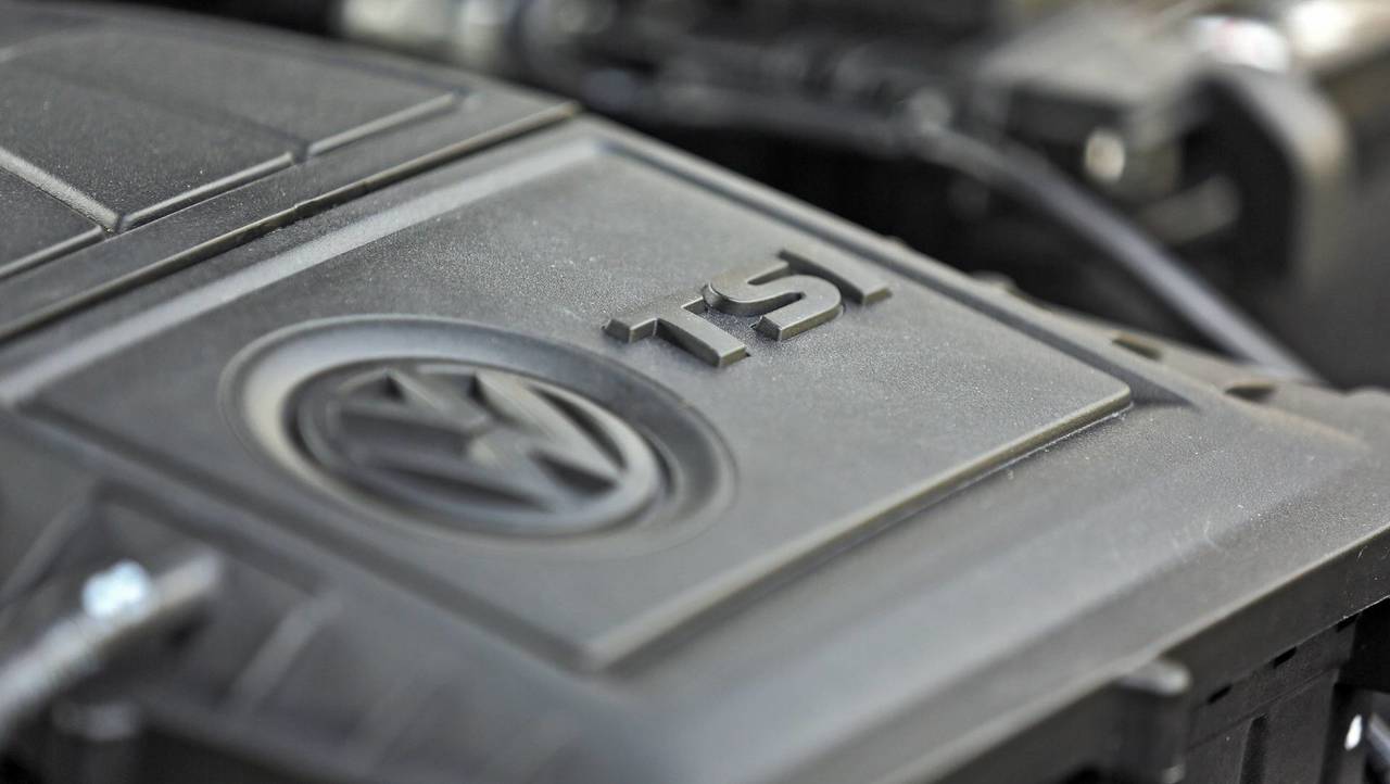 Volkswagen Virtus 200TSI Highline vs. Chevrolet Cobalt Elite