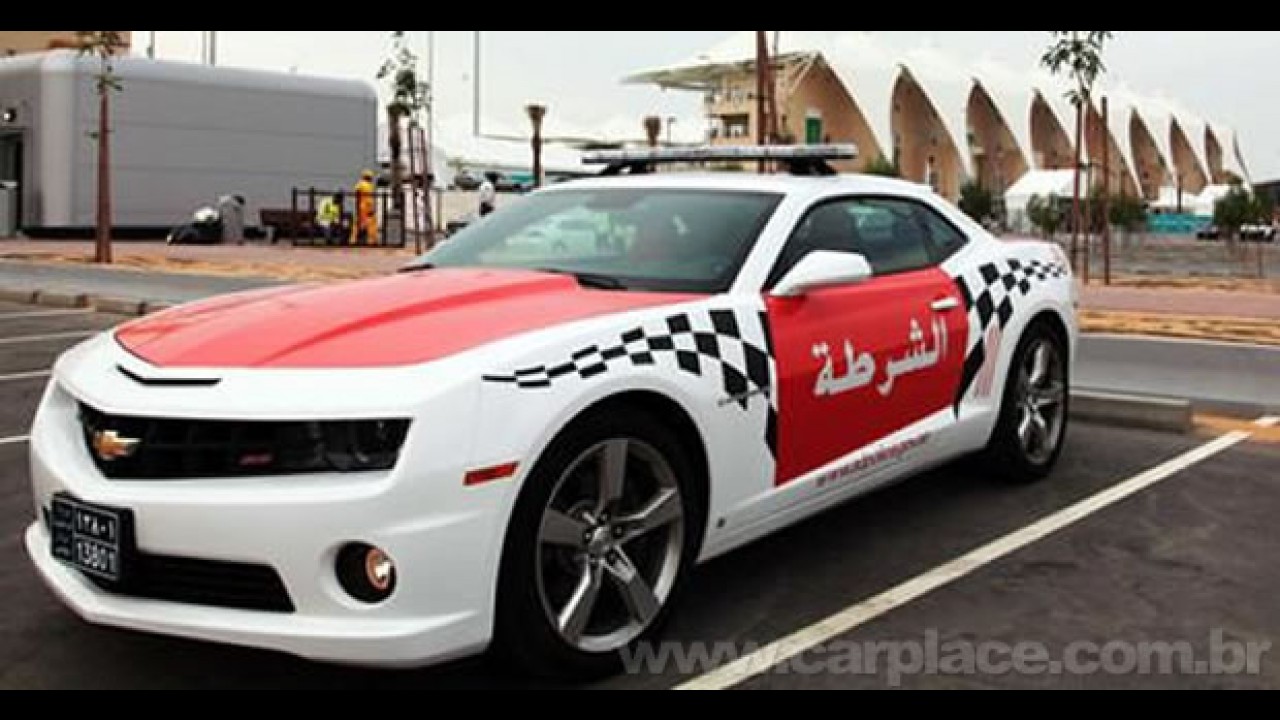 Nissan GT-R e Camaro viram viatura policial em Abu Dhabi – Frota tem outros esportivos