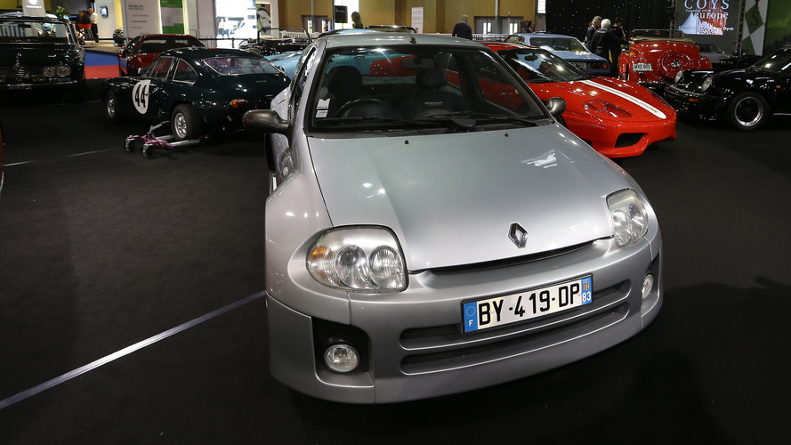 Clio V6
