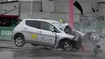 Nissan Leaf in Dekra-Crashtest