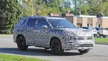 2020 Mitsubishi Outlander Casus Fotoğraflar