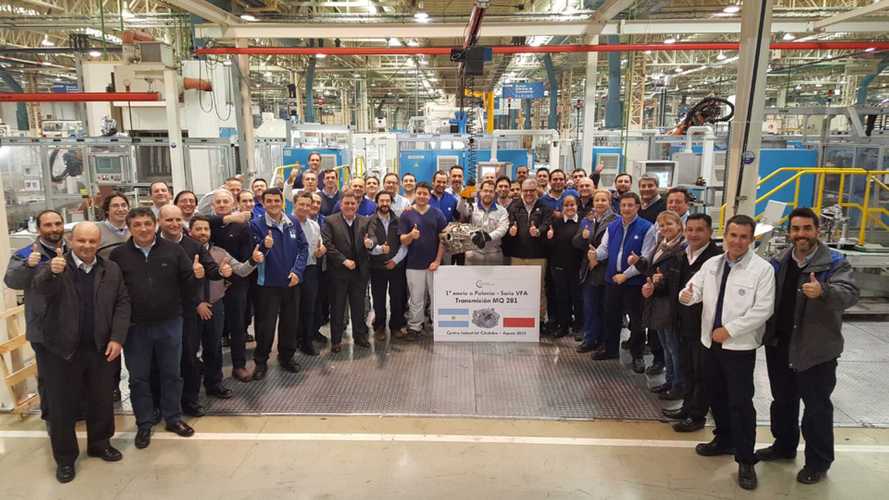 VW: câmbio feito na Argentina equipará T-Roc, Polo e Golf na Europa