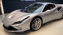 Ferrari F8 Spider'ın Londra'daki Bir Bayide Yakın Çekim Görüntüleri