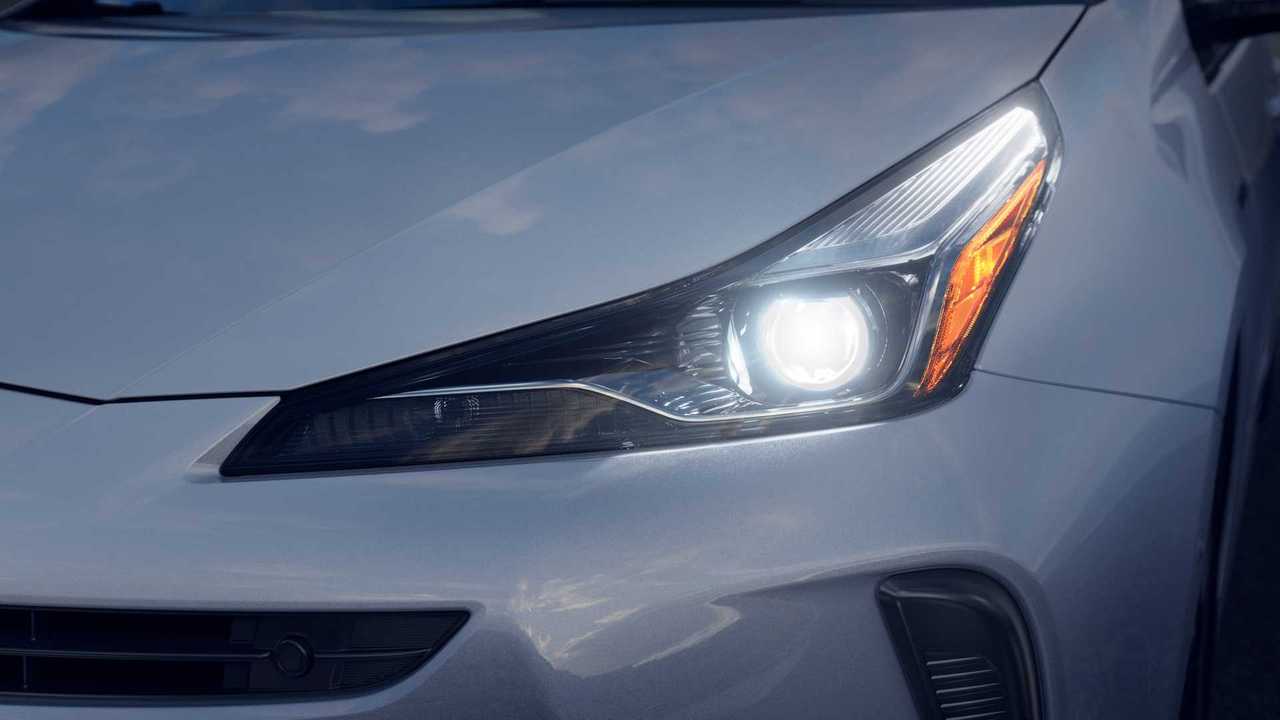 2019 Toyota Prius AWD-e