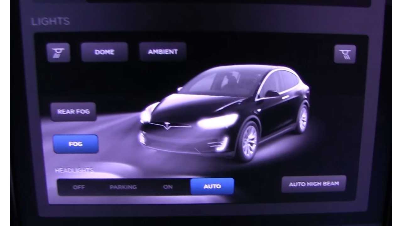Tesla Model X Auto High Beams