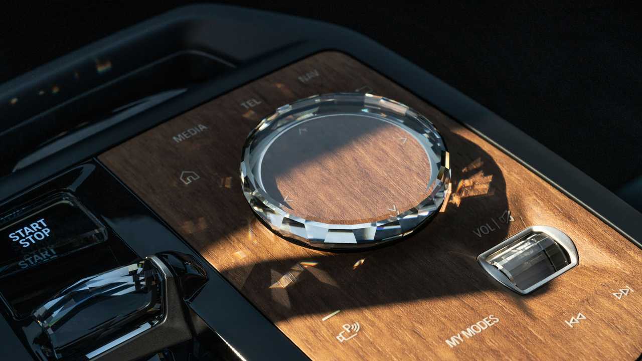 BMW iX M60