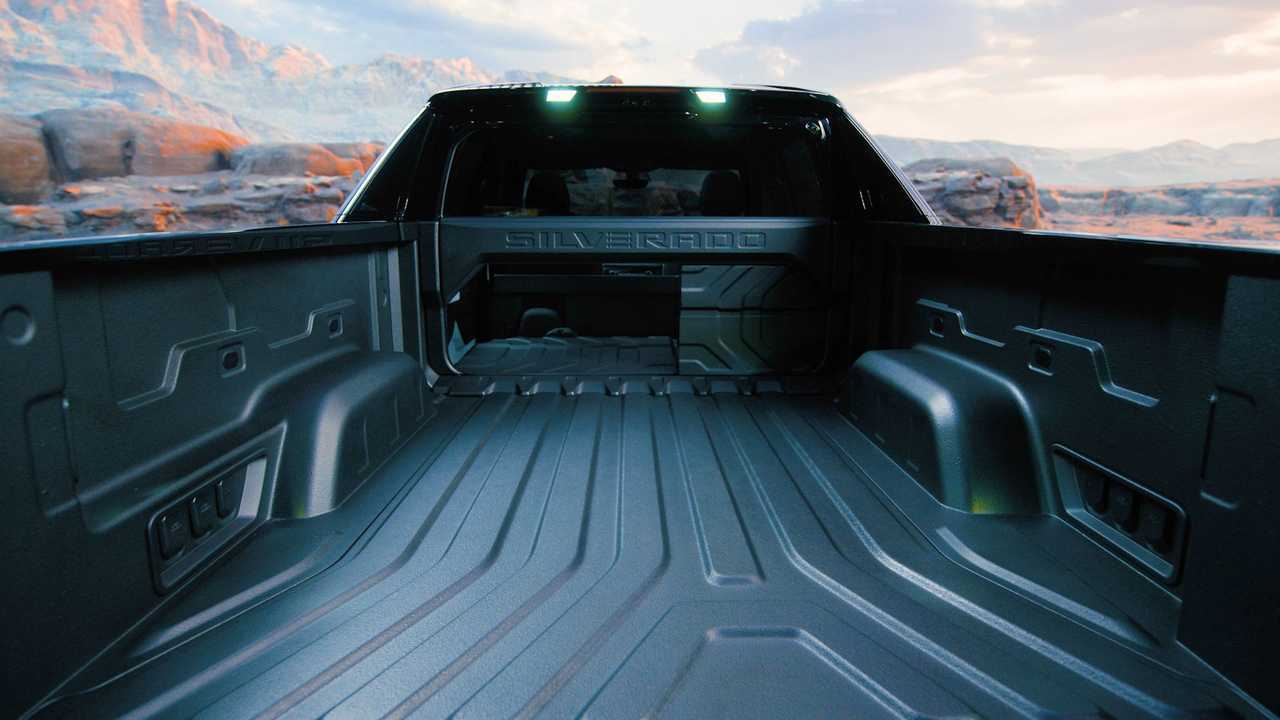 Chevrolet Silverado EV, грузовая площадка