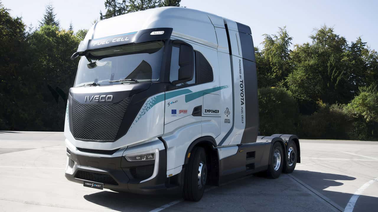 Il camion Iveco con celle Toyota promette 900 km: rivoluzione?