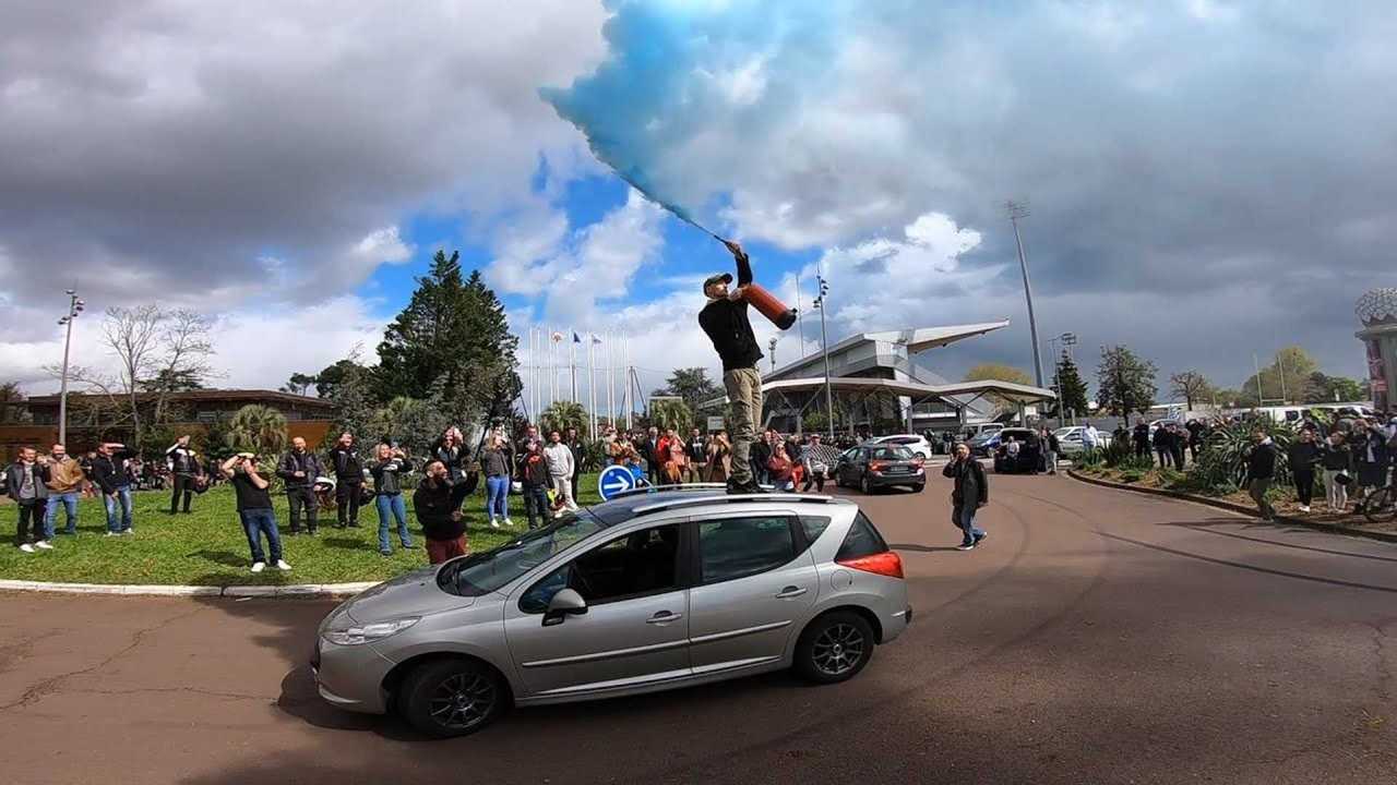 MaXVIcg4u9E