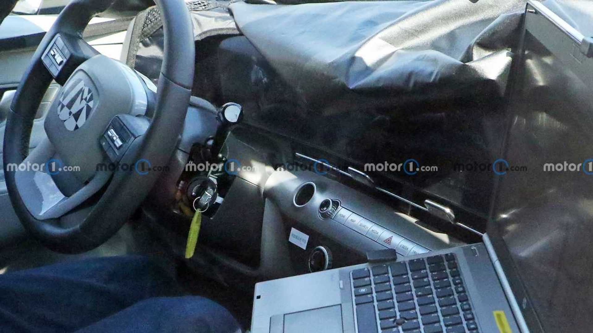 2023-hyundai-kona-interior-spy-photo.jpg