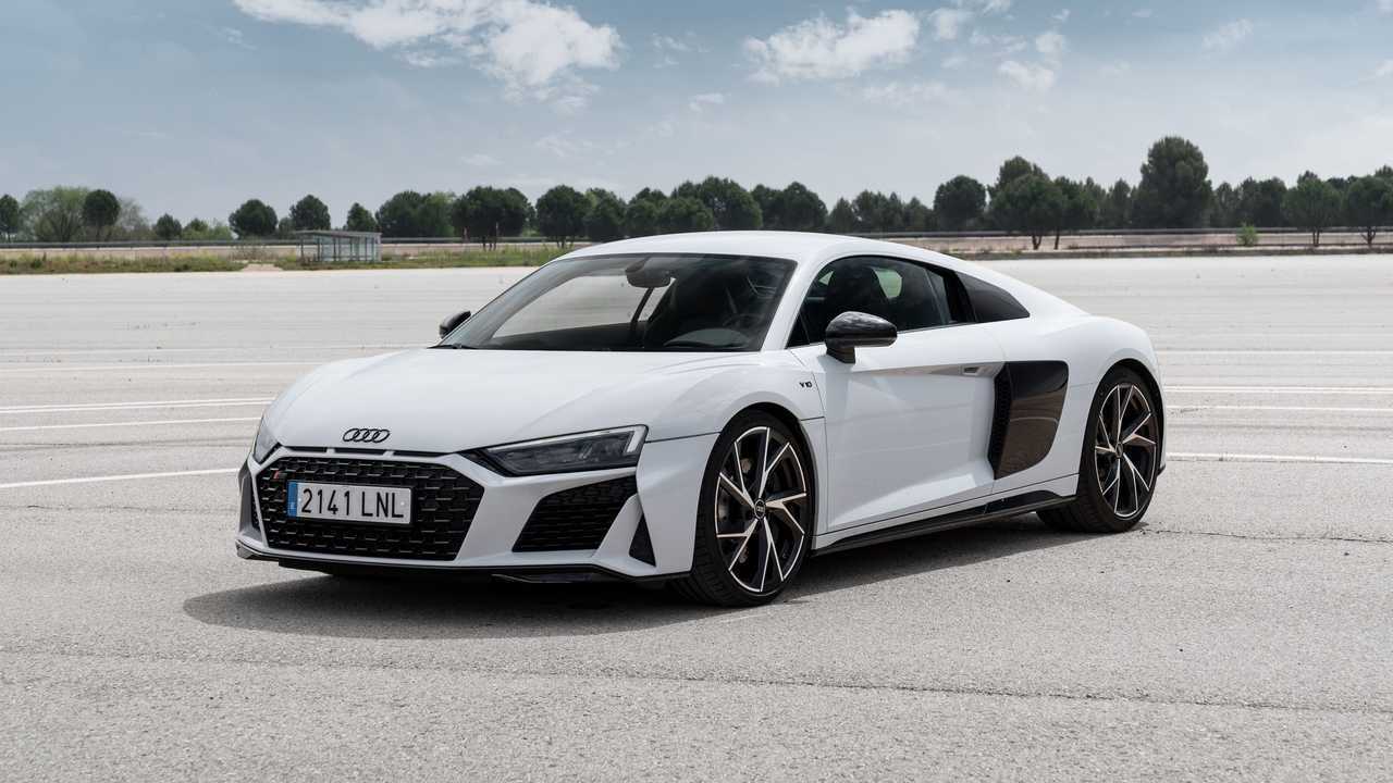 Audi R8 RWD (1)
