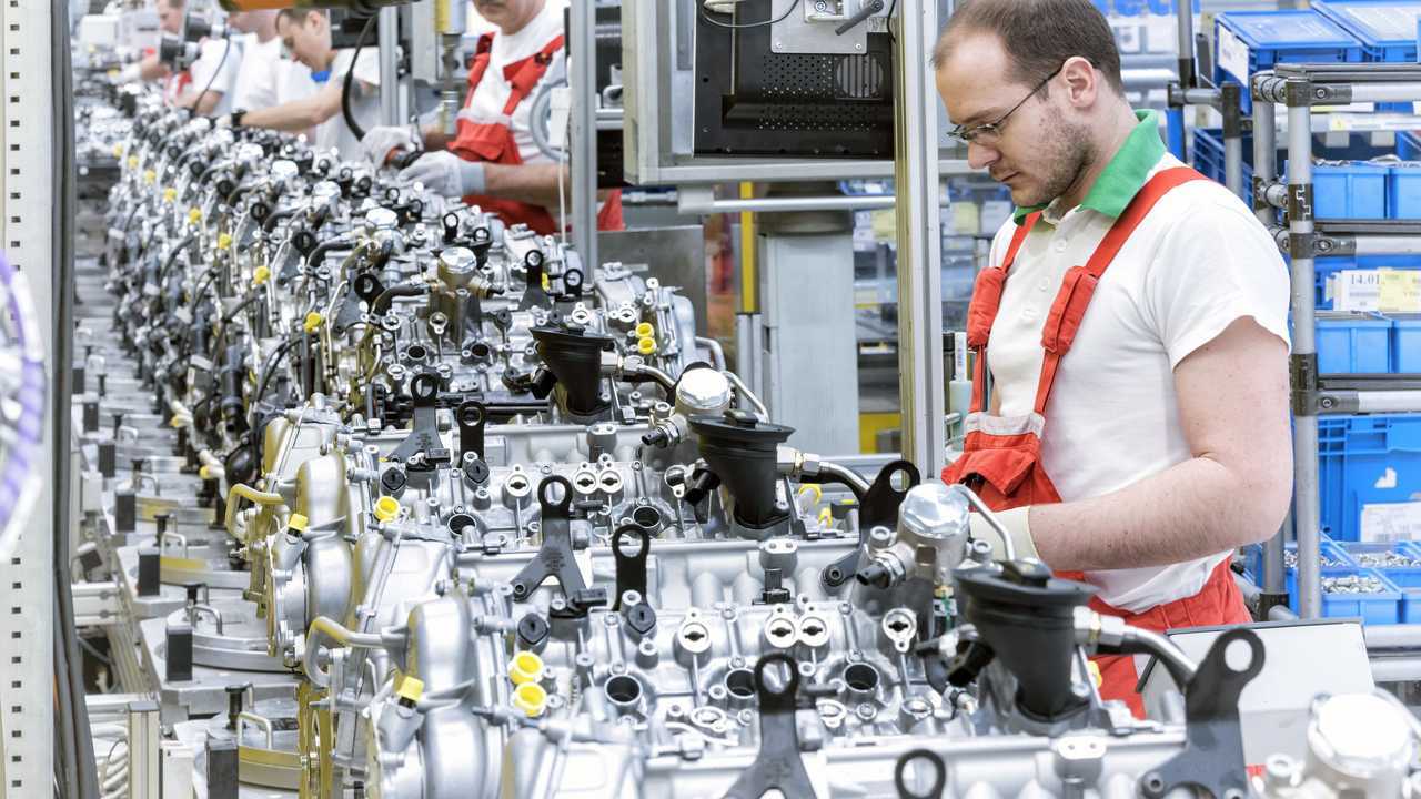 La fabbrica Audi di Gyor, dalla TT ai motori