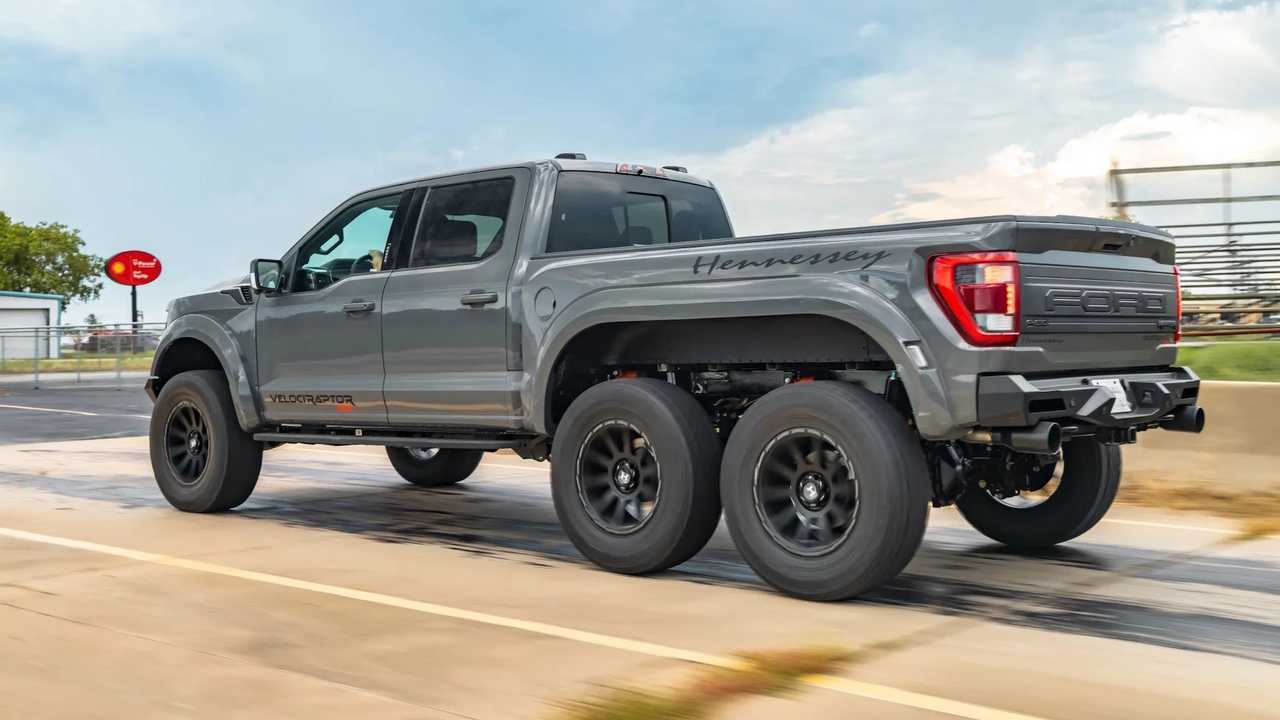 Hennessey VelociRaptor 6x6 2023