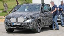 Foto mata-mata BMW X6 M60i