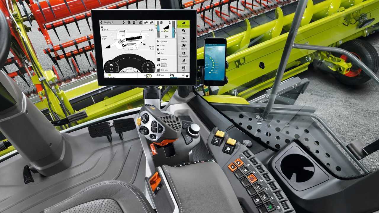 mietitrebbie CLAAS LEXION MY 2023